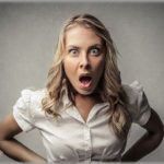 【衝撃】仕事で夜中に呼び出しくらって明け方家に帰ると、リビングのソファで知らないババアが寝てた。叩き起して｢お前は誰でなんでここにいる｣ と聞いたら・・・