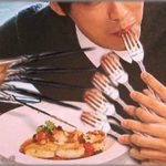 【冷めた瞬間】鍋や大皿料理でも、自分が食べたいものを食べたいだけ食べちゃう彼氏。文句言っても「何怒ってんの？」とキョトンされてモヤモヤ。そんなある日、彼がまたやらかした