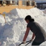 【クズ】弟が結婚して妊婦の嫁さんと隣市のアパートに住んでる。積雪が凄い地域なのだが、弟「今朝嫁が雪かきしてなかったから会社に遅刻した！」