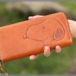 【ムカつく話】買い物中、娘が持ってた財布を後ろから来た子供が取り、祖母らしき人の近くに逃げて行った。「返して」と言っても離さないので「お巡りさん呼ぶよ！」と脅かしたら渋々返したんだけど、その祖母らしき女性がその間何をしてたかというと・・・