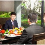 【修羅場】弟の結婚に伴い親族顔合わせの食事会をすることに。しかし、結婚相手のご両親は私を見るなり「なんで来たんですか？」と怒りモードになり私達一家はびっくり！