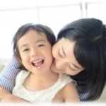 【愚痴】小姑「ステンドグラスの勉強したいからイタリア行ってくるわｗ娘よろしくｗ」→小姑「日本に帰って娘と暮らそうかな。娘返して」。何年経ったと思ってやがる。