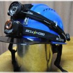 【賛否両論】夜道を下山中、バカップル数組が携帯電話の明かりで足元照らしながら黙ってゾロゾロくっついて来たんで全力疾走して振り切ってやった！