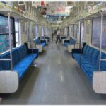 【老害撃退】２つの座席を１人で占領してるジジィとババァがいた。体調不良で座りたかったので「詰めてもらえますか？」と強引に座ったら意味不明な反論された！