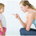 【黒い過去】夫は私が娘にしようとしている躾をことどこく邪魔する。娘は甘い父親に懐き、私のことを睨むまでになり…