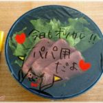 【愚痴】毎年、夏場になると俺のおかずにハエの卵が産み付けられている！嫁の言い訳だと仕事で俺の帰りが不規則なんで仕方ないらしい…