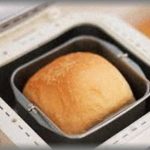 【キチママ】念願のホームベーカリーを買ったので、米粉で焼いたパンを園バス仲間に持っていった。そしたらひとりのママに「今度は普通のパン焼いてもってきて」と言われ、普通の粉で焼いて持ってったら、印刷したレシピをみせられ「今度はこれ作ってみて」と催促。他のママが「パンの材料って結構高いし、そうしばしばは迷惑よ」と嗜めると逆ギレして「スーパーの食パンは一斤百円もしないんだから材料が高いわけないじゃない！うちは子供が四人もいて大変なのよ！」