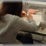 【俺悪いことした？】洋裁が趣味の嫁が作る子供服はクオリティが高い。子供連れの時に会った同僚に「嫁の手作りだよ。すげーだろｗ」と自慢したら「すご！お金払うから作ってもらえるか頼んで！」と言われたので、つい言ってしまった・・・