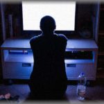 【黒い過去】「ヒキの面倒を見ろ」と夫とウトメはマンションに引っ越し、一戸建てに義弟と二人残された私。まったくもって酷い話だけど、実家管理のために渡された金を見て気づいた。「私、自由じゃん？」