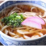 【図々しい話】旦那が「妻の姉がうどんをたくさん送ってくれる」と会社で話したそうで、翌日、大きな紙袋２枚を持ち帰ってきて…