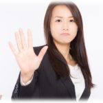 【友やめ】Aは「うちの子は大人しくてお利口！」というが実際は暴れん坊のB子。そんなB子が暴れてるとAは「好奇心旺盛なの、邪魔しないで」と止めようともしない→因果応報の事態に