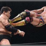 【笑える話】友人Aの披露宴に呼ばれた。スポットライトに照らされた幸せそうなAの笑顔。そのAの隣にいる新郎を見た私「ブフーッッ！」