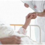 【ドラマ的展開】4年間、意識がなかった。目を覚ましたとき、起きようとしたけど体がものすごく重くて動かせなくて困った…