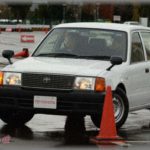 【不運】仮免許の実技試験で試験官がコースを間違えたせいで、乗っていた全員が不合格に・・・！