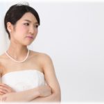 【結婚式】顔見知り程度の親戚の結婚式に出たんだけど、クリスマス挙式の予定を欠席多数で前日に変更したような経緯がある式で…。