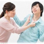 【神経疑う話】彼氏と同棲することになり、両親が家電購入の援助してくれることになった。両親と買い物に行く約束の日、時間になっても彼氏が現れない。2時間後「今日いけません。私子とご両親で決めてきて下さい。」とメールが。心配になり彼氏の家に行ってみると・・・