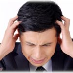 【復讐】パワハラ先輩が事故で死んだ。両親と彼氏が荷物を取りに来た時、周りは先輩を褒めそやしたが俺は…。