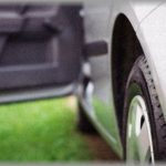 【修羅場】結婚して一年目のお正月のこと、義両親と私たち夫婦で初詣に出掛けた。義母が車を降りて、そのあとに続いて出ようとしたら義母が勢いよくドアを閉めた