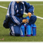 【胸糞】一緒にサッカー部のマネージャーをやってた友人は、全部仕事を私に押し付けて何もしない。そのくせ部員の前では働いてるふりをして、私は「あの子にばっかり仕事させないで私さんもちゃんと仕事しなよ」と言われる始末。ムカついて何も言わずに辞めてやったら・・・