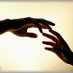 【怖イイ話】俺にはとんでもなく気が強い幼馴染の女がいた。付き合うようになったが結局別れ、22歳の時に彼女は死んだ。