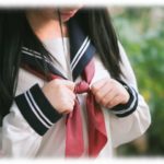 【クズだらけ】娘の制服をA親子にだまし取られた。身長も体重も全く違う娘の制服を着て卒業式に出たA子は当然…。