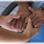 【オカルト】私が働いていた老人保健施設では日常的に虐待が行われていた。高校卒業後すぐにうちの施設に来たA子もひどい虐待をしていた。特に身寄りの無いB