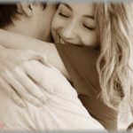 【心理】戦争中に起こった実話。ナチの将校とユダヤ人の娘が恋をし、燃え上がった二人は駆け落ちを決意する。二人が何十人もの命を犠牲にして命を懸けて国境を越えた結果・・・