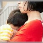 【母は強し】19歳で結婚し翌年出産。ところが義実家が借金問題を起こして無一文で放り出されて離婚、その後元夫からの養育費も滞った。苦労して子供を育てようやく生活が落ち着いた頃、元夫への怒りが出て来て養育費を請求した。元夫からは「自分は種無しだから、自分の子ではない」と回答が来たけど、そこで引き下がる私じゃなかった