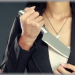 【超修羅場】買ったばっかりの包丁でザックリ刺されて合計16針縫って入院約20日。その理由はまさかの人違い・・・