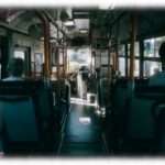 【GJ】バスでジジイ「座ってる若い奴は席譲れ！」バス運転手「このバスは…」←いいね！