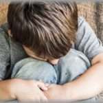 【報告者が反省】私は自分の言いつけを守らなかった旦那の連れ子に対し、一度殴ってしまいました。しかし、その行為は虐待ではなく、一時的な怒りからくるものであり、意図的な虐待ではありませんでした。専業主婦として家庭を支えるために仕事も辞めた私にとって、離婚は困難な状況を招くものです。今回の出来事を反省し、家族との関係修復に努めるべきだと思います。