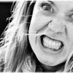 【修羅場】一方的にちょっかいを出してくる男性上司の嫁が会社に乗り込んできた！私に殴りかかる嫁を見る上司の顔はなぜか輝いていた！